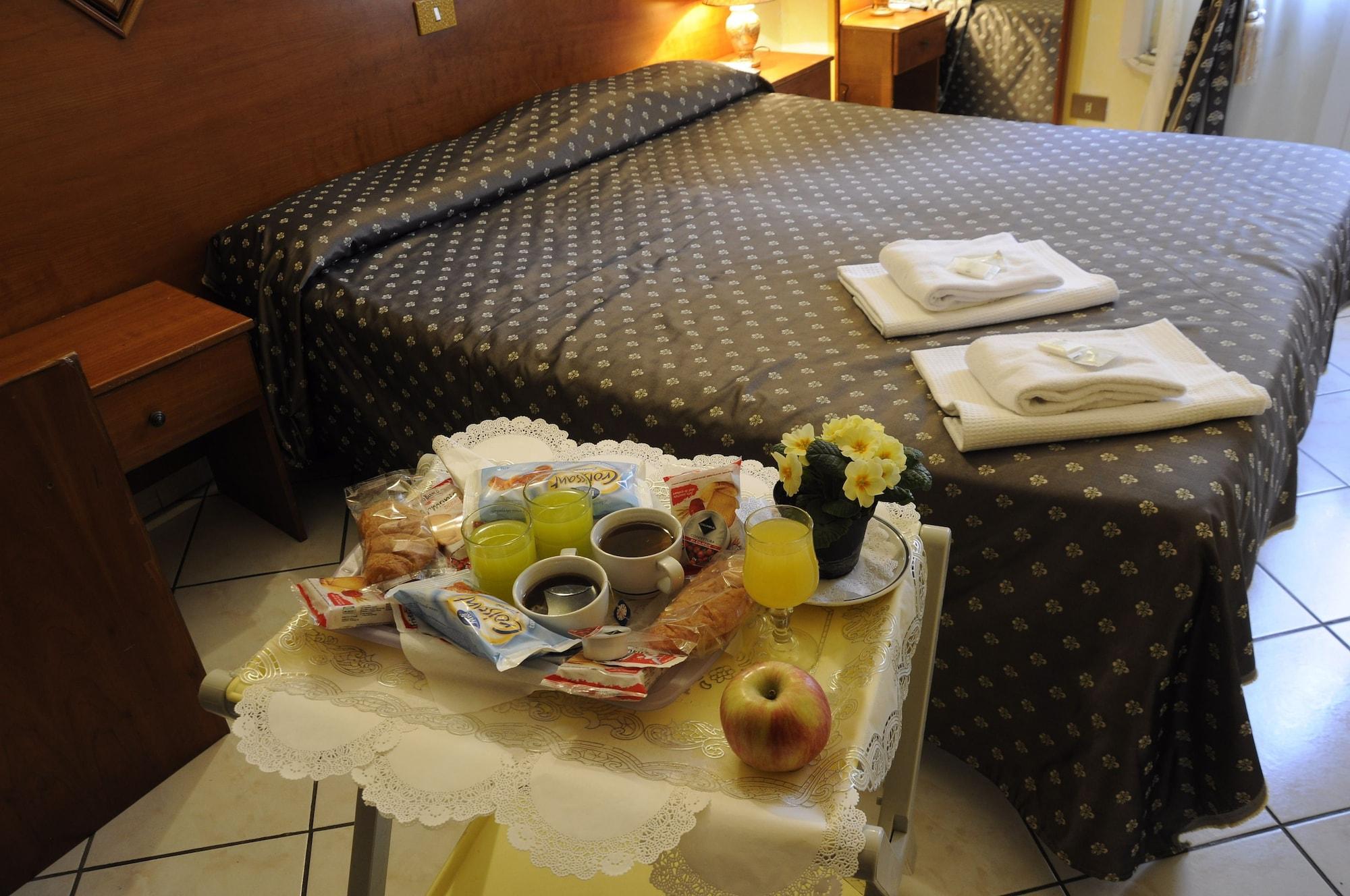 Hotel Farini Ρώμη Εξωτερικό φωτογραφία