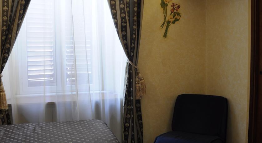Hotel Farini Ρώμη Εξωτερικό φωτογραφία