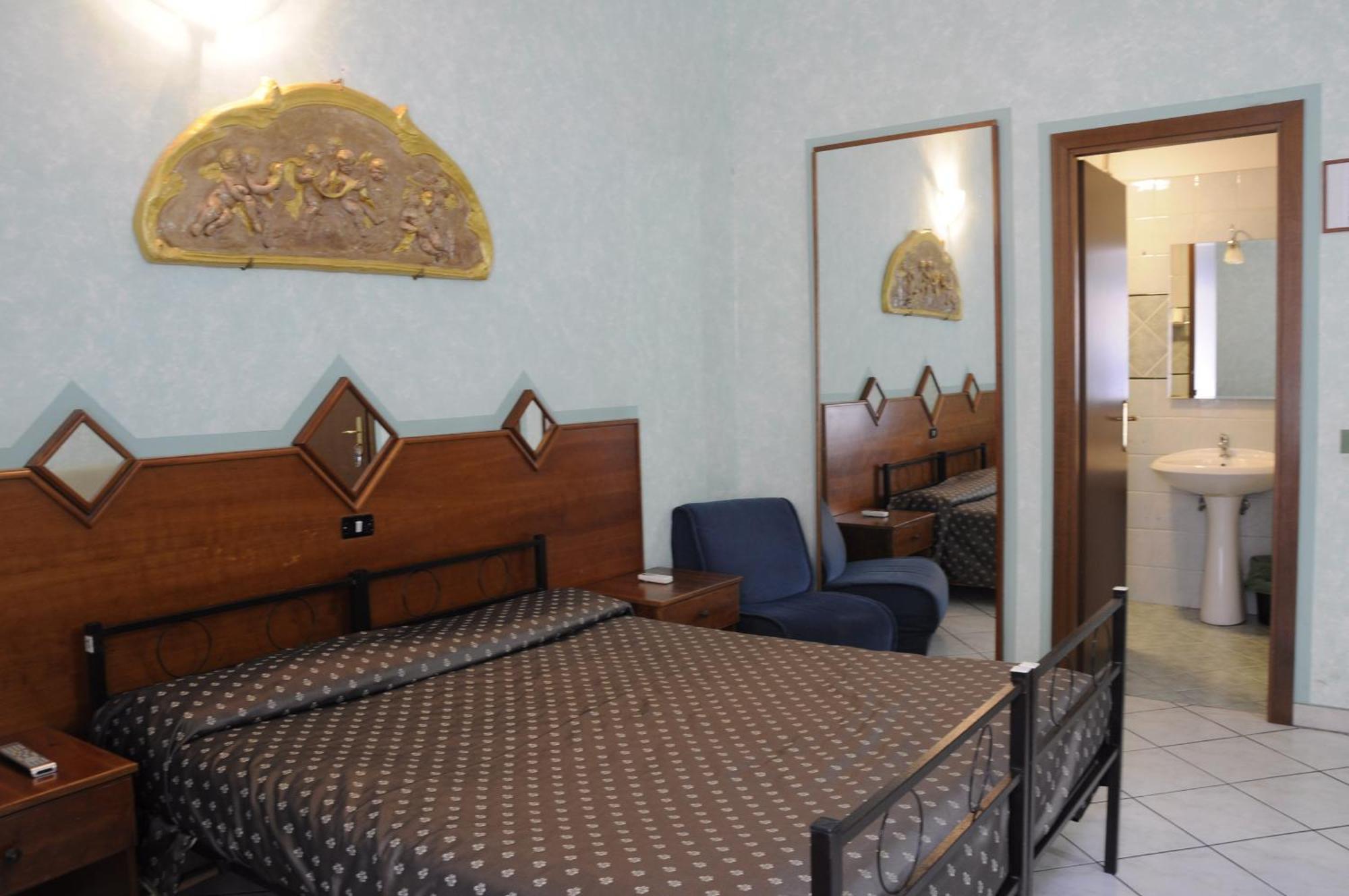 Hotel Farini Ρώμη Δωμάτιο φωτογραφία