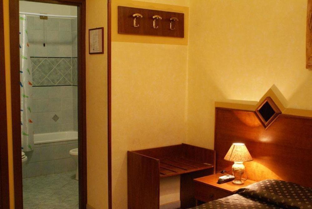 Hotel Farini Ρώμη Εξωτερικό φωτογραφία