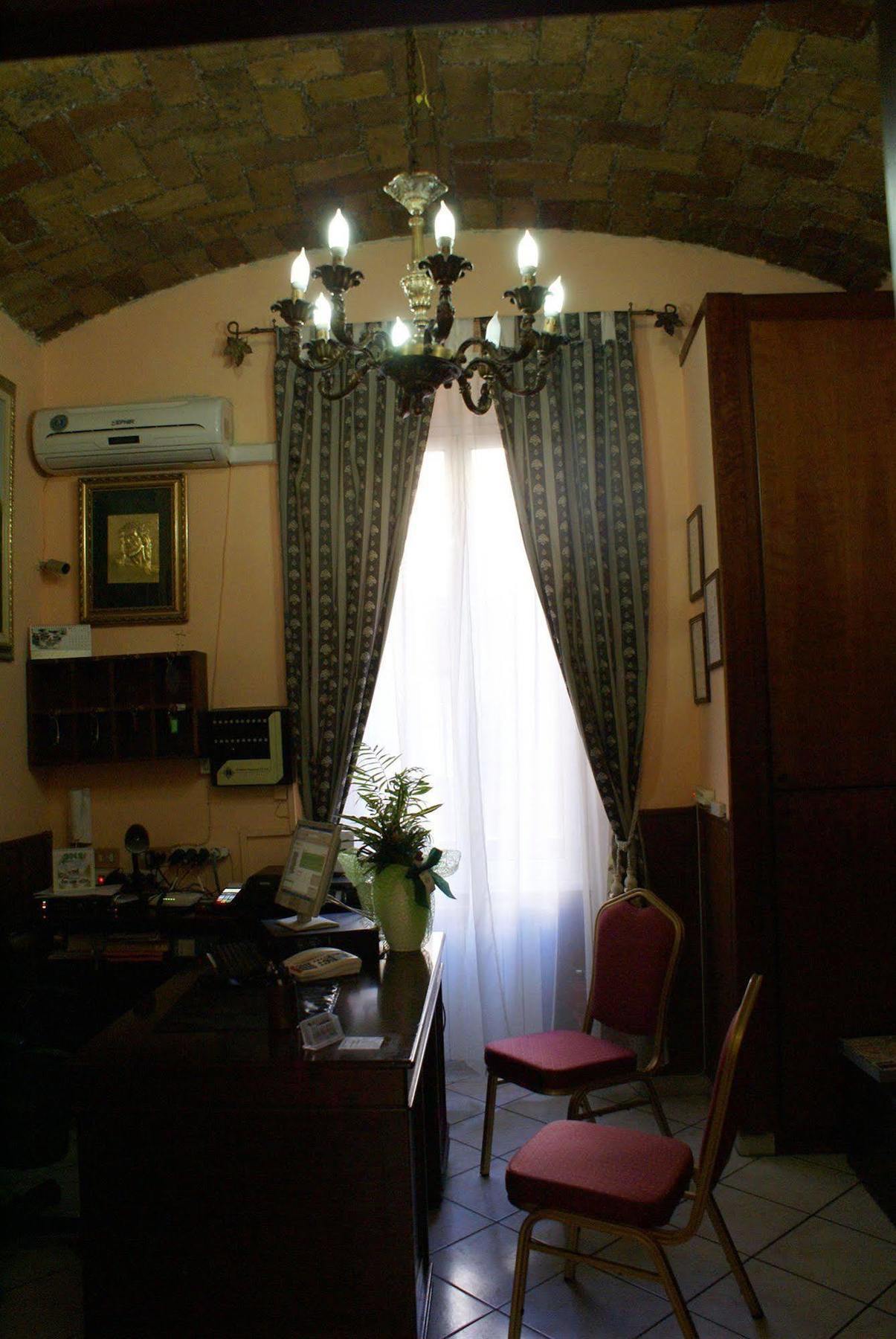 Hotel Farini Ρώμη Εξωτερικό φωτογραφία